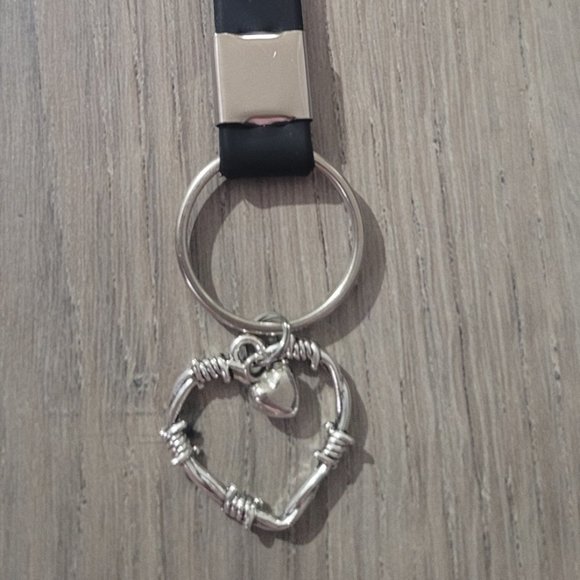 DOMESTIC VIOLENCE AWARENESS- HEART KEY CHAIN, Support Ribbon - Picture 3 of 3